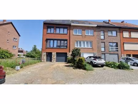 maison bel étage 2 chambres avec jardin