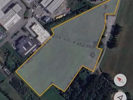 terrain de 30000m² à dinant  idéal projet