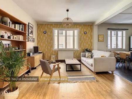 69003 place guichard - appartement t3 avec cave
