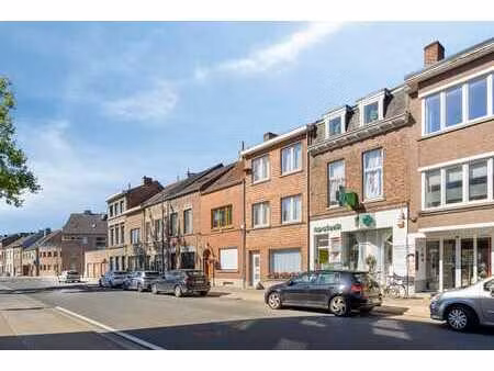 local commercial unique avec logement  emplacement premium !