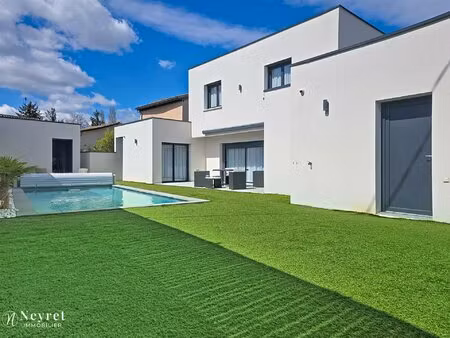 maison 2022 dpe a avec piscine  suite parentale et garage à gleizé