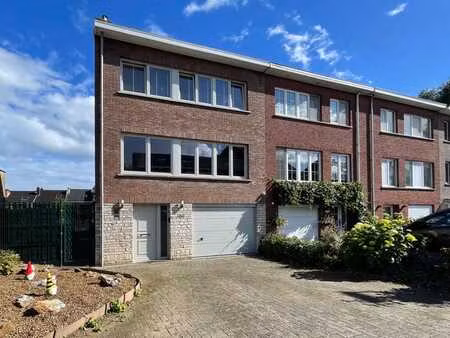 maison 3 façades entièrement rénovée (2023)