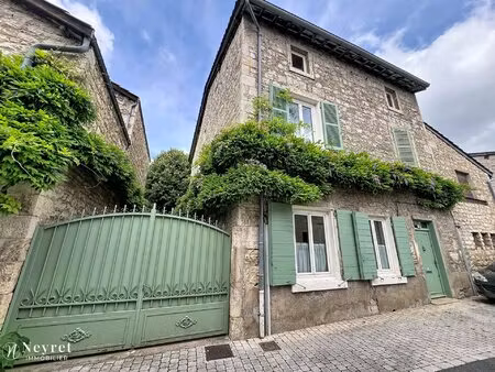 maison de village en pierres de 250m2