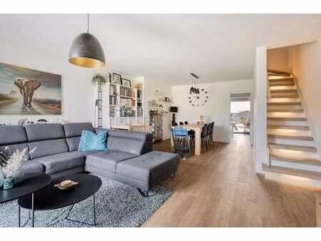 maison familiale rénovée de 3 chambres  avec jardin et ga...