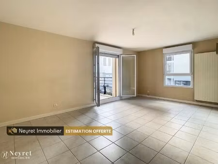 lyon 7 saint louis - appartement t3 avec balcon