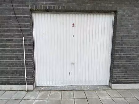parking / garage