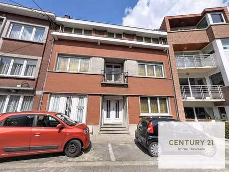 maison spacieuse à rénover  350m²  6 chambres  3 sdb