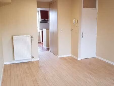 appartement duplex 1chambre à louer drogenbos limite uccle