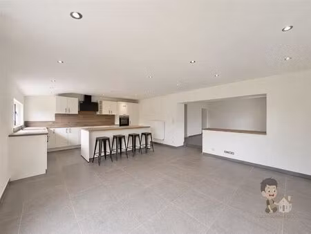 maison à vendre avec 3 chambres   thuin (vbe34923)