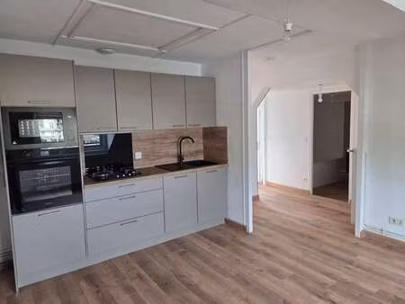 location appartement 3 pièces à laval (53000) : à louer 3 pièces / 45m² laval