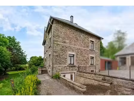 authentique maison en pierre à porcheresse