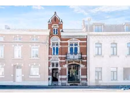 immeuble mixte art nouveau en plein cœur de couvin