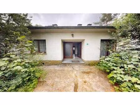 une maison sise à 6717 attert  voie de la liberté 16