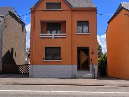 maison 4 facades avec jardin