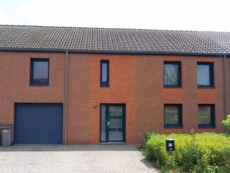 maison mitoyenne quartier sucrerie à gembloux (49)