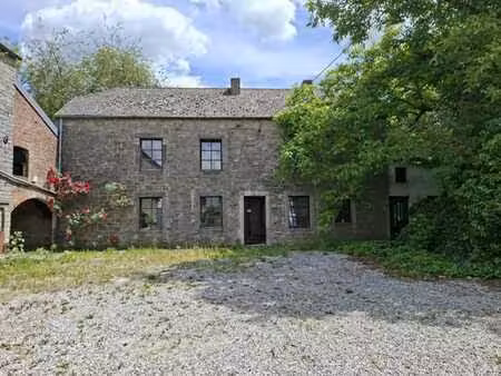ferme de caractère à rénover avec prairies (1ha 09a 40ca)
