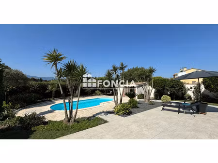 villa de luxe à vendre à latour-bas-elne