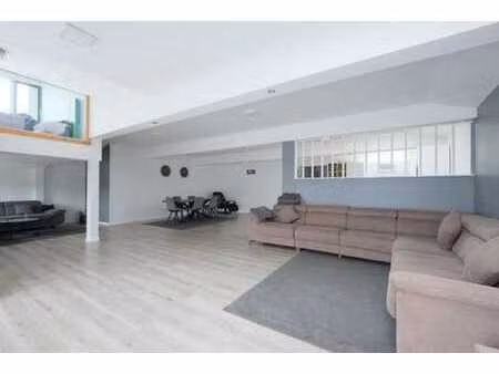 spacieux loft duplex - 200m² - peb b