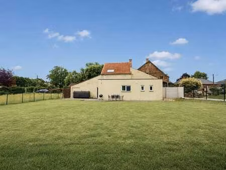 maison rénovée avec 3 chambres et garage