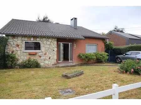 maison 2 chambres à blegny avec jardin (46 caractères)