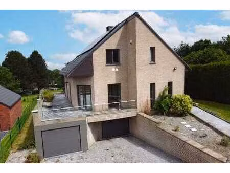 superbe villa de standing dans le très prisé bois de baconva
