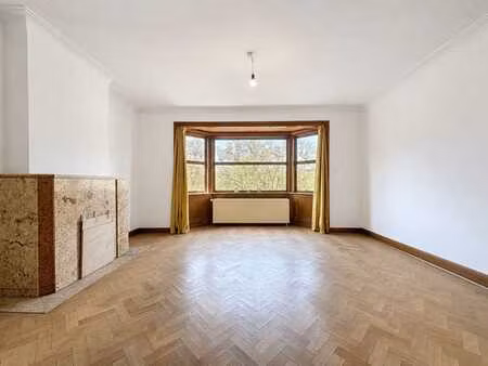magnifique appartement 2ch à rénover sur liège