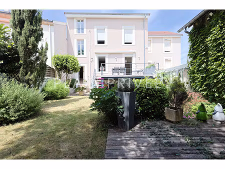 maison de luxe à vendre dans le quartier les provinces-heubach-artois