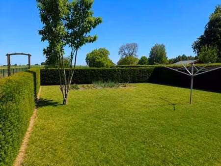 rdc 2 ch avec terrasse  jardin privatif et box-garage