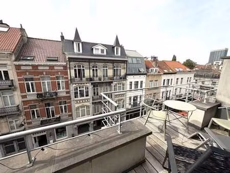 penthouse avec terrasse au cœur du châtelain