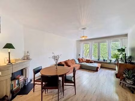 bel appartement 2 chambres avec terrasse