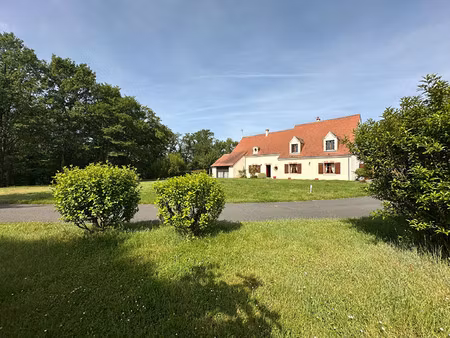 maison de luxe à vendre à chailles