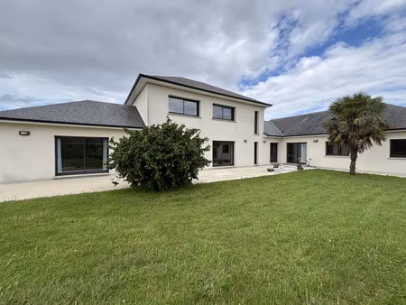 villa de luxe à vendre à octeville-sur-mer