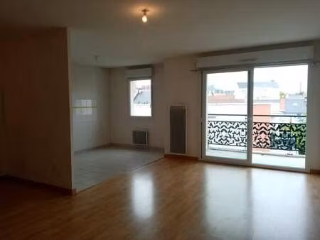 location appartement 3 pièces à nantes saint-donatien (44000) : à louer 3 pièces / 69m² na