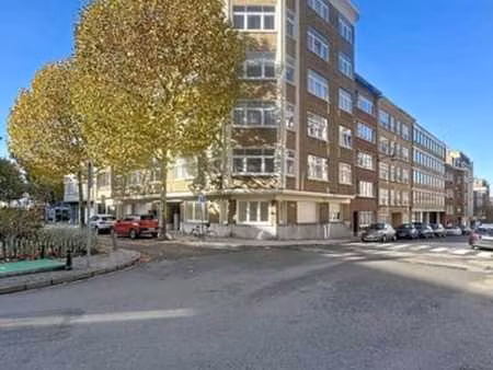 bel appartement de +/-64m² avec 1 chambre