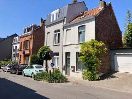 maison 2 ch. avec terrasse et jardin à uccle