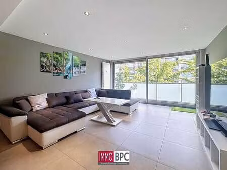appartement entièrement rénové dans un excellent emplacement