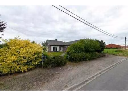bungalow en pleine campagne