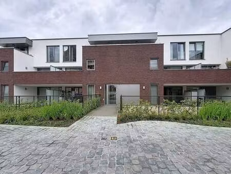appartement économe en énergie avec 2 terrasses à ninove