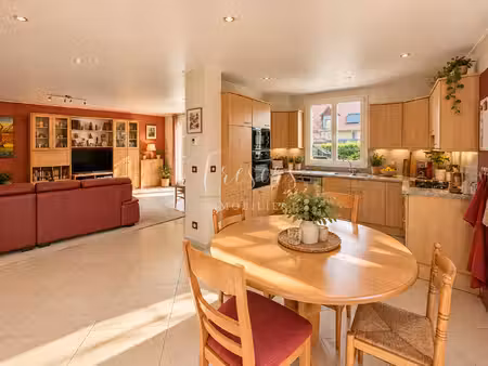 spacieux rez-de-jardin au calme 97 m²  vieugy - annecy