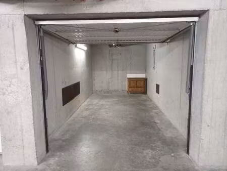 garage à louer à oostduinkerke € 110 (lp8i8) - era servimo (nieuwpoort) | zimmo