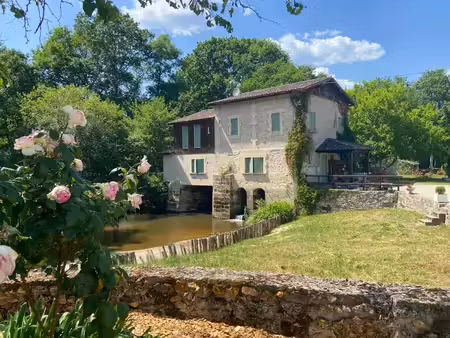 vente moulin 8 pièces 230 m² à saint-ciers-d'abzac (33910)  749 000 €