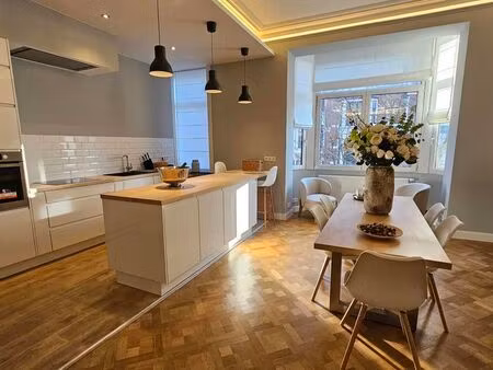 appartement à louer à uccle € 1.650 (lp8xq) - parvissimmo | zimmo