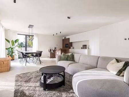 appartement à louer à 's gravenwezel € 1.600 (lp913) | zimmo