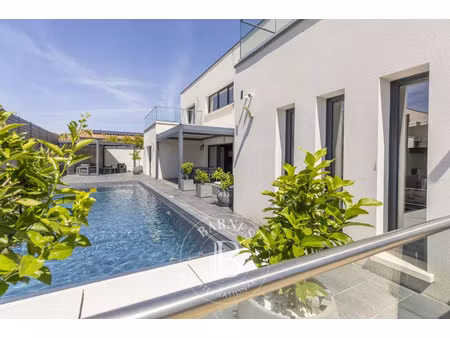 maison de luxe à vendre dans le quartier courtarelle-cantagril-muriers