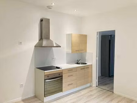 location appartement 2 pièces à morlaix (29600) : à louer 2 pièces / 32m² morlaix