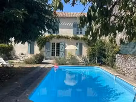 vente maison piscine à gensac (33890) : à vendre piscine / 147m² gensac