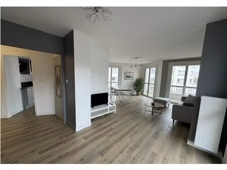 aurillac t5 ascenseur  balcon  parking couvert
