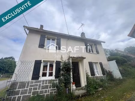 charmante maison de campagne avec plus de 5800 m2 de terrain.