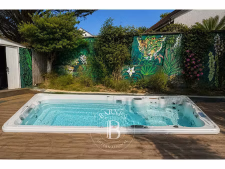 maison de luxe à vendre dans le quartier plateau-mont valérien
