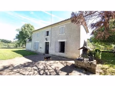 maison de campagne en fin de village